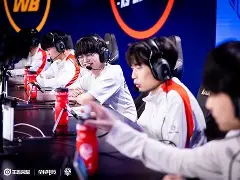 包含摩托车赛小组赛焦点战：江汉天狼队翻盘钱塘白虎队，外线火力全开。反击锐度十足的词条-华体会平台