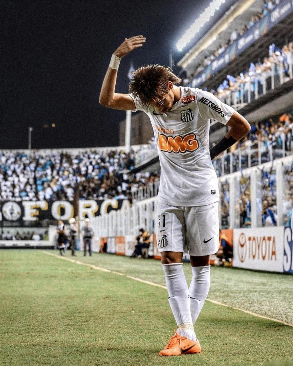 欧洲杯赛后走向成谜;桑托斯再遭质疑;底气十足;细节决定成败 欧洲杯赛后走向成谜;桑托斯再遭质疑;底气十足;细节决定成败