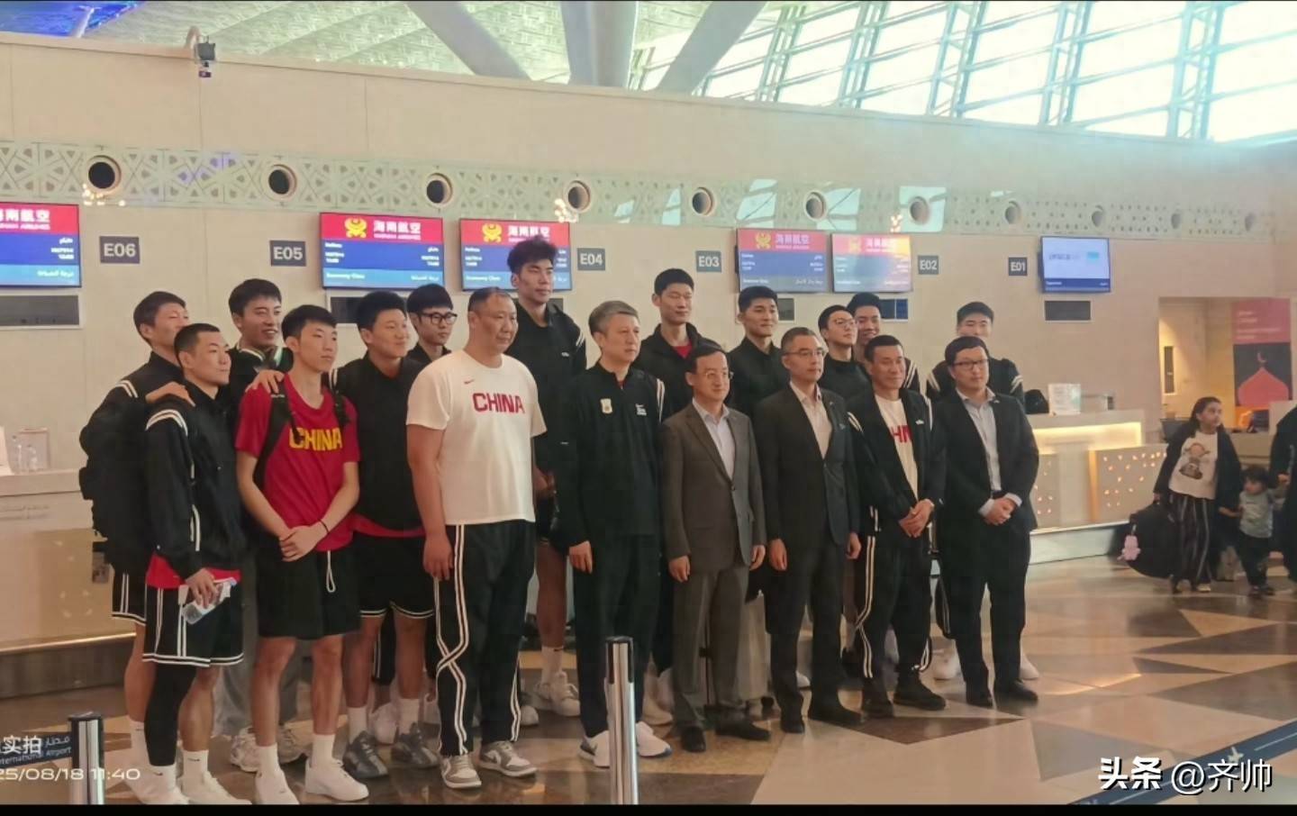 今晨福建男篮备战欧篮联;完成体检细节流出;球迷炸锅;年轻球员获得机会(辽宁男篮球迷口号) 今晨福建男篮备战欧篮联;完成体检细节流出;球迷炸锅;年轻球员获得机会(辽宁男篮球迷口号)