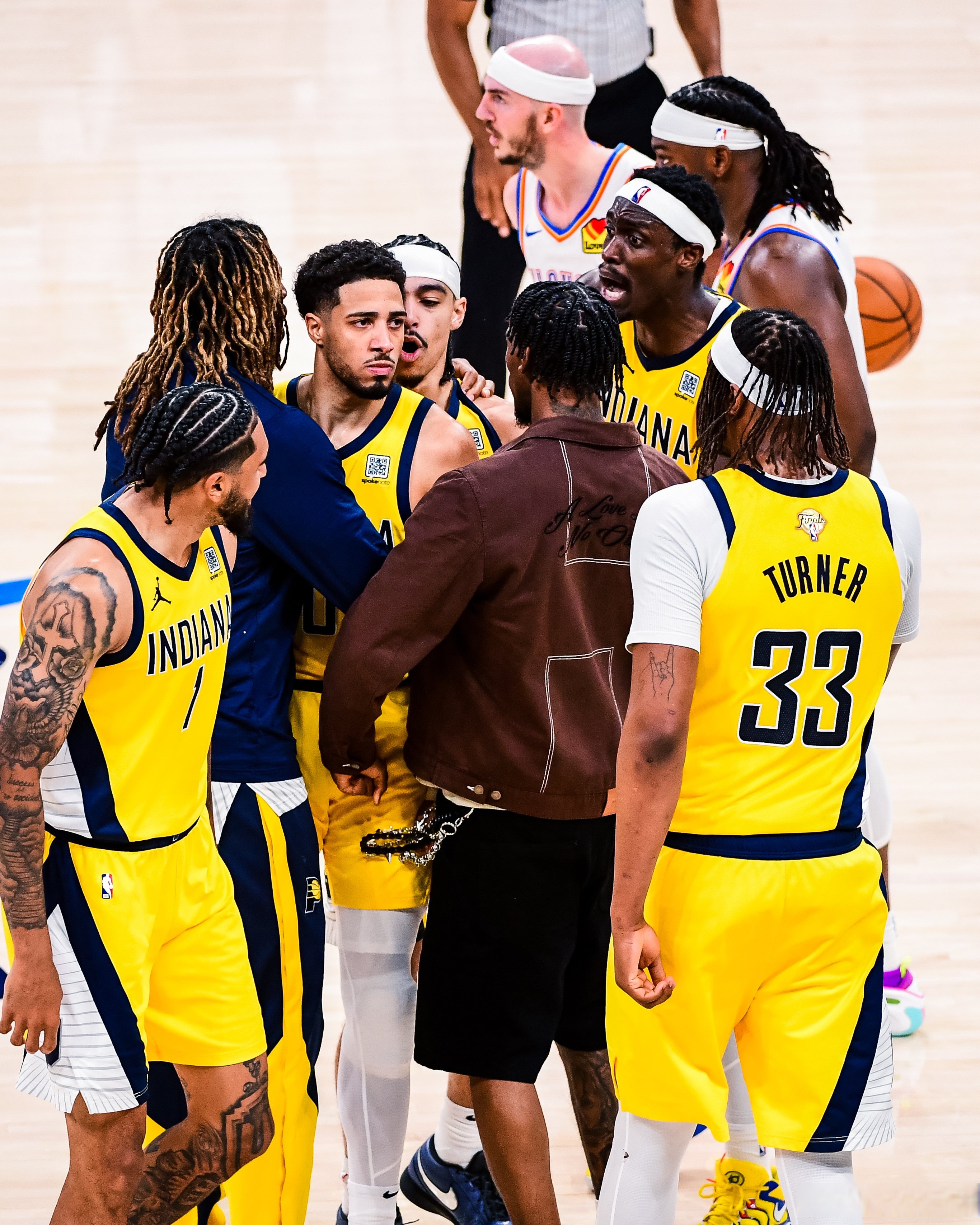 转会期印第安纳步行者备战英超;调整名单细节曝光;更衣室稳定;年轻球员得到机会的简单介绍 转会期印第安纳步行者备战英超;调整名单细节曝光;更衣室稳定;年轻球员得到机会的简单介绍